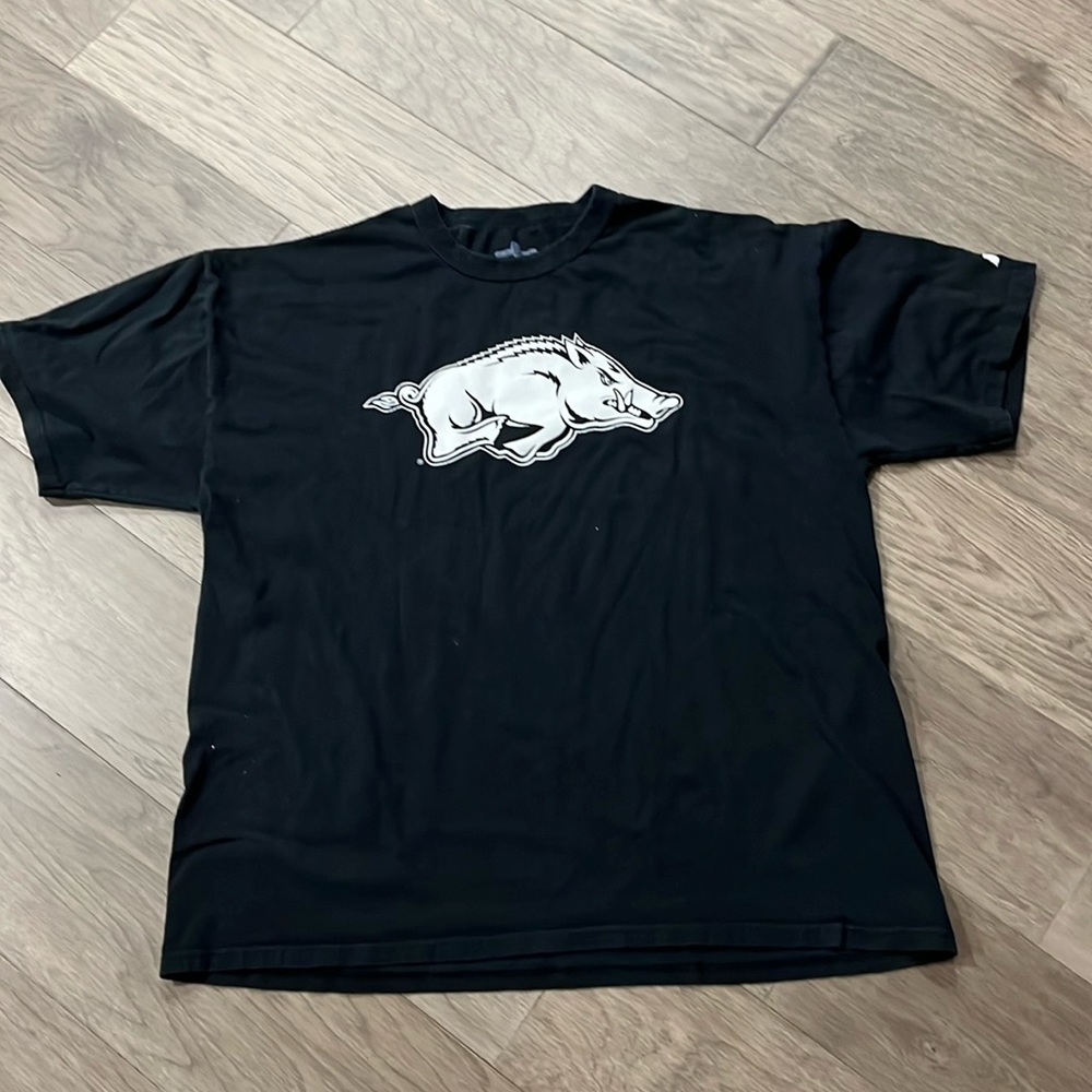 RUSSELL ATHLETIC Arkansas razorback T-shirt Size XL